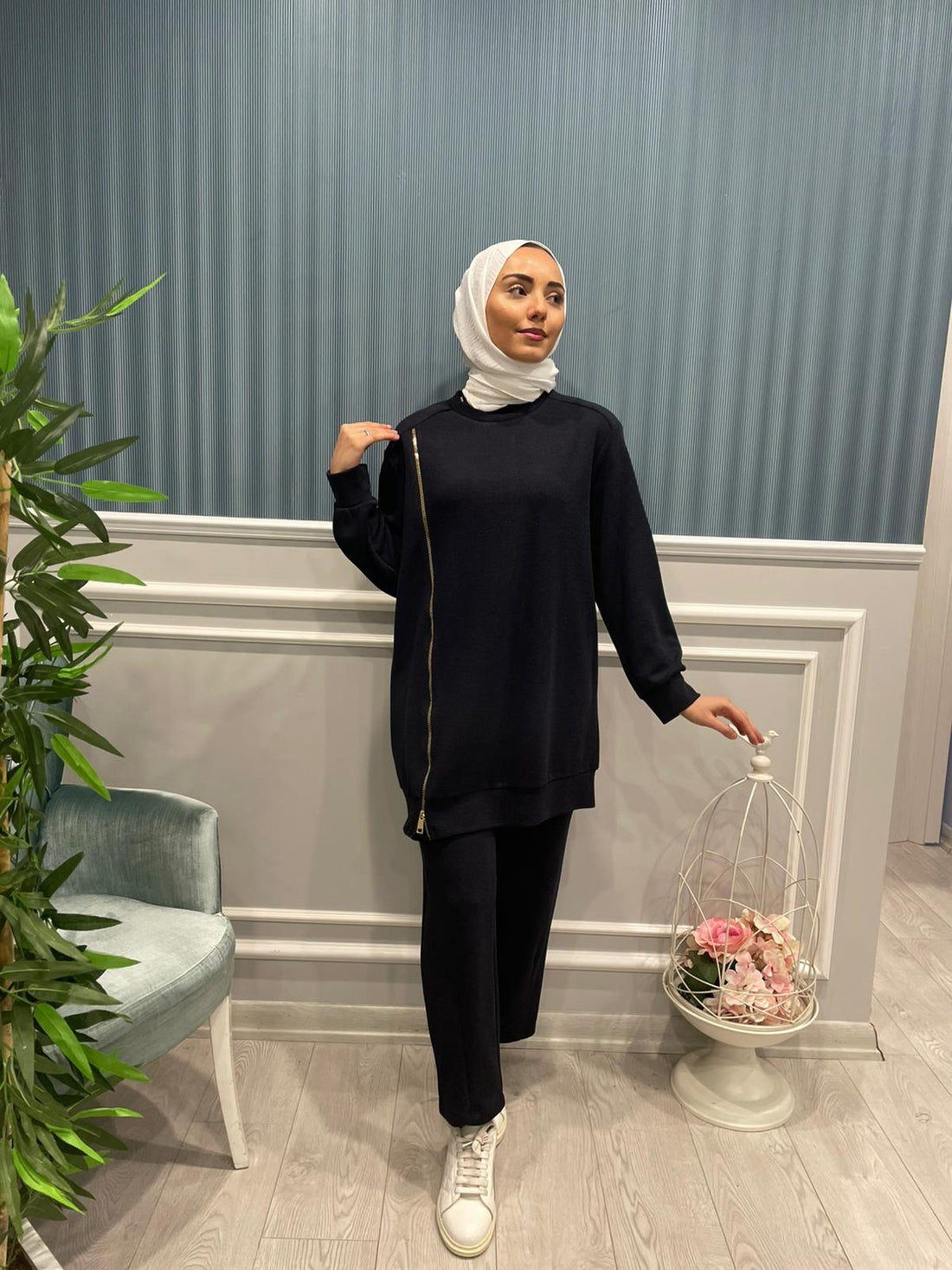 FERMUAR DETAYLI SWEATSHİRT