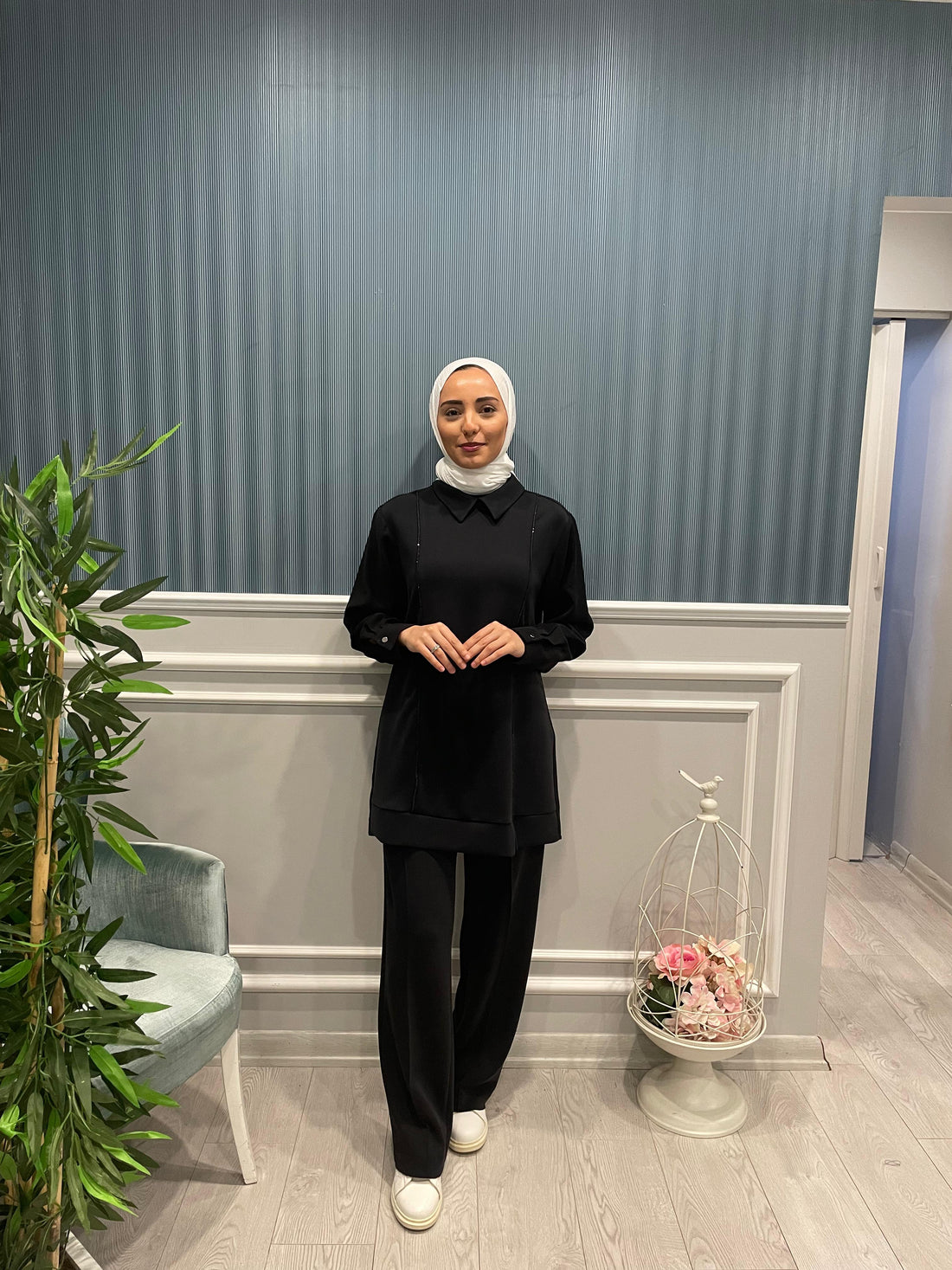 ÖNÜ TAŞ DETAYLI MODAL SWEATSHİRT