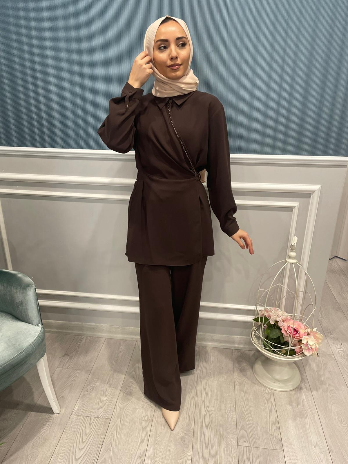 BONCUK DETAYLI BAĞLAMALI KRUVAZE TUNİK