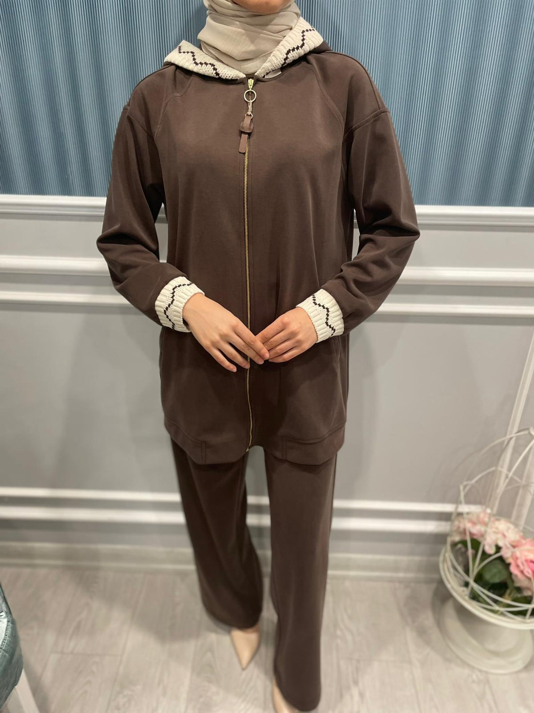 FERMUARLI KAPŞONLU KAP