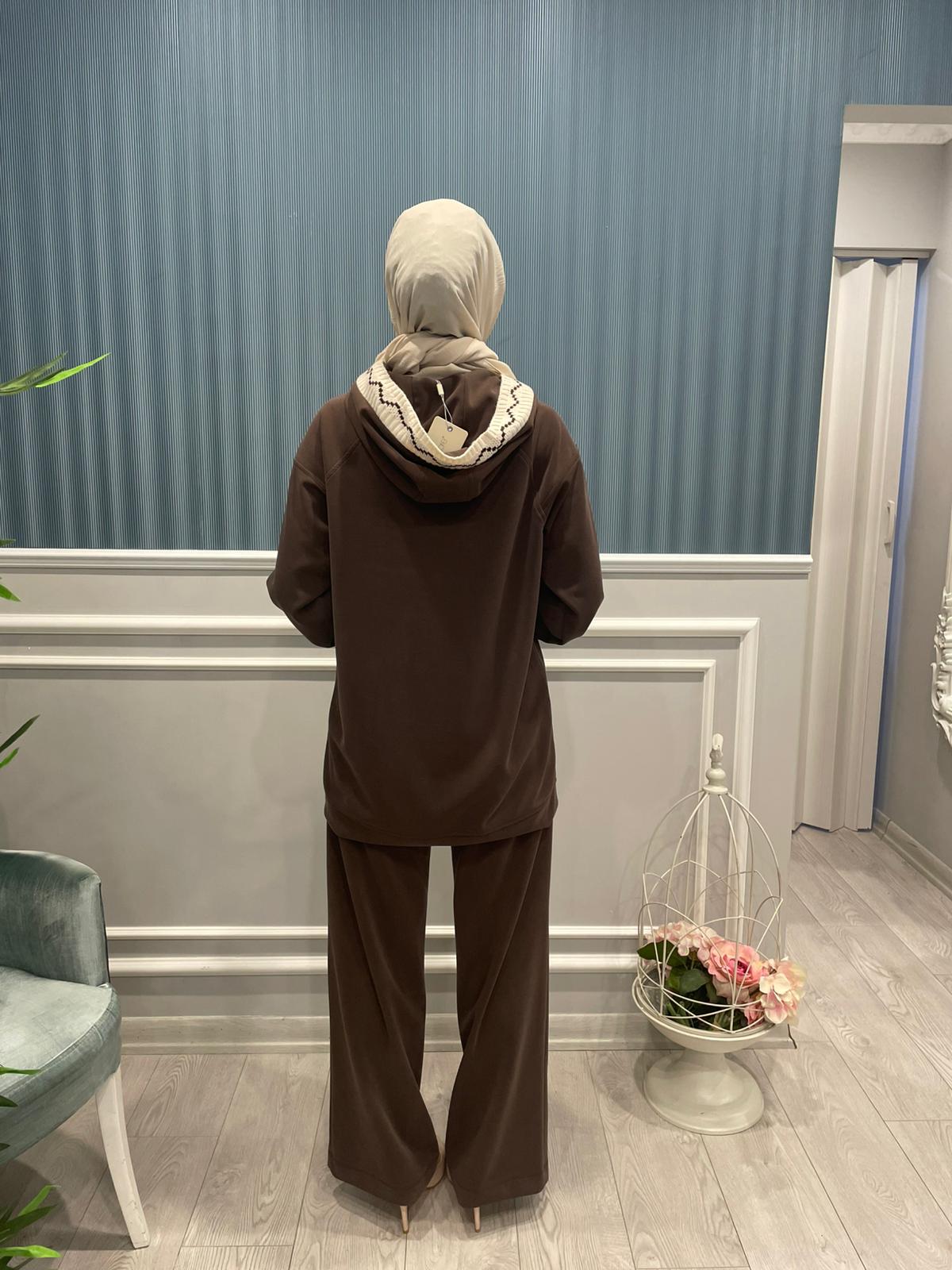 FERMUARLI KAPŞONLU KAP