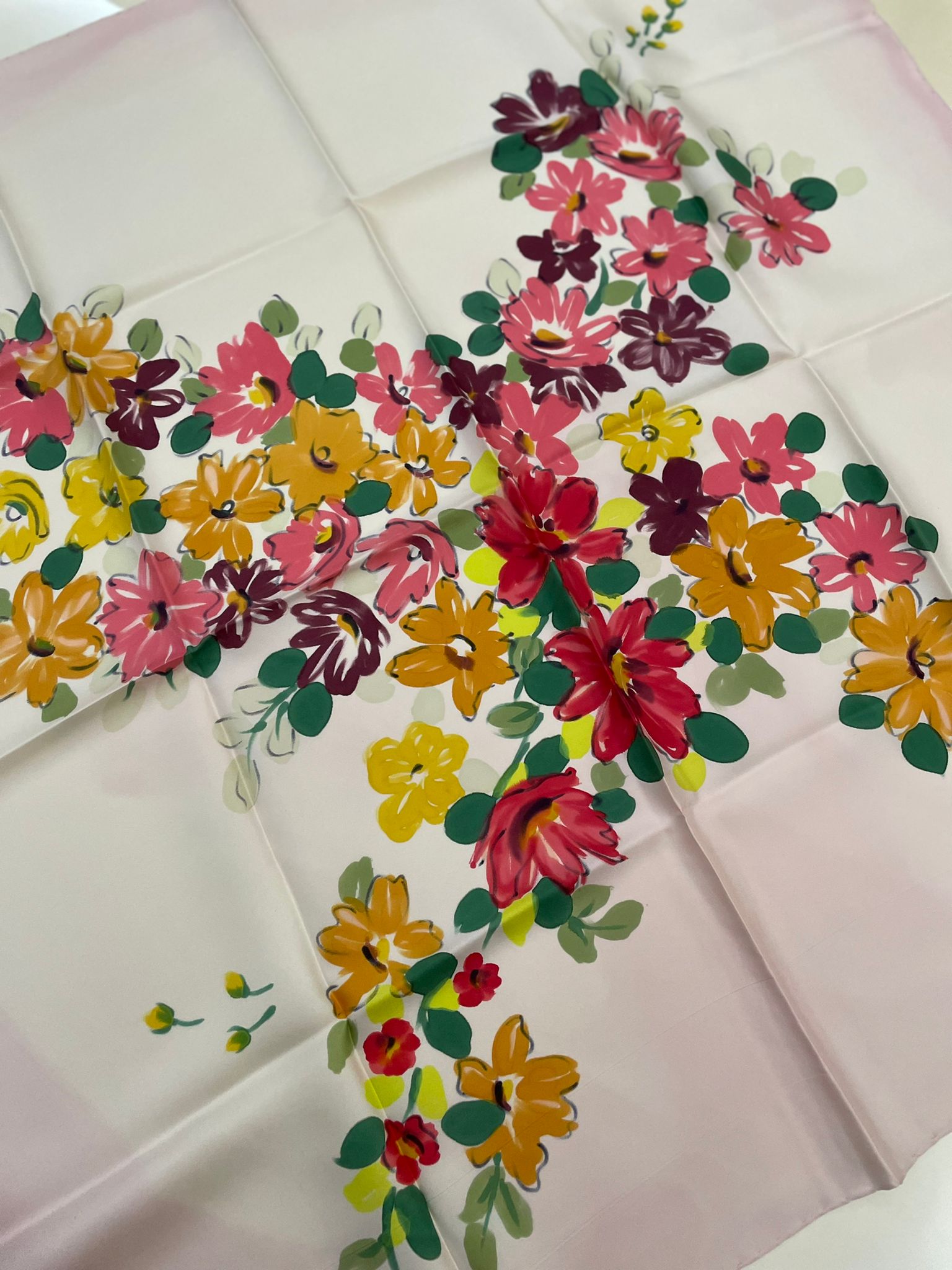 Elboyama kişiye özel tasarım eşarp