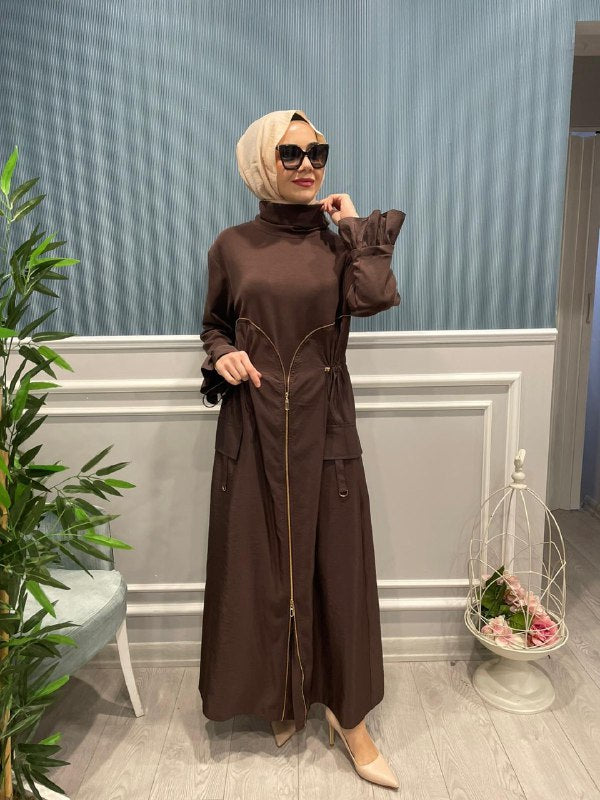 ÖNDEN FERMUAR DETAYLI ELBİSE