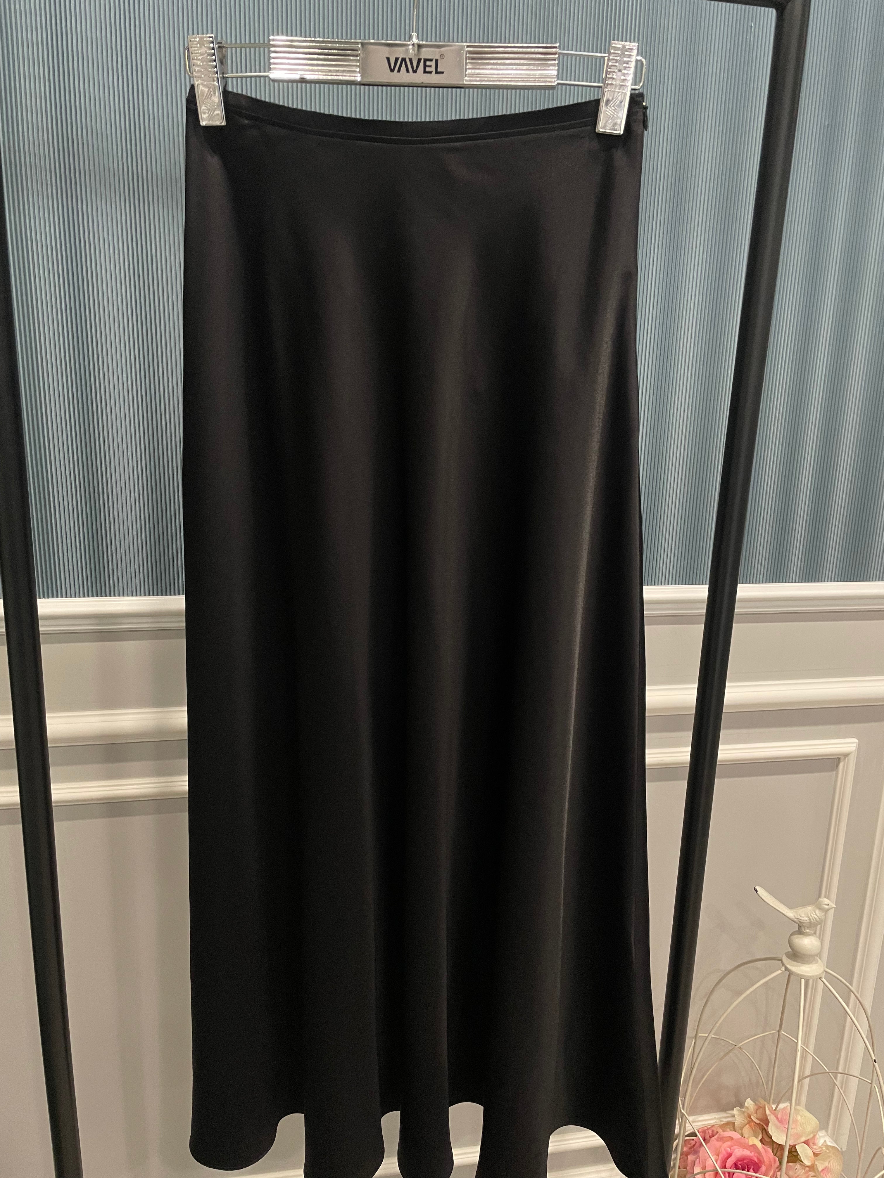 YANDAN FERMUARLI YÜKSEK BEL GROGREN DETAYLI SATEN REGULAR ETEK