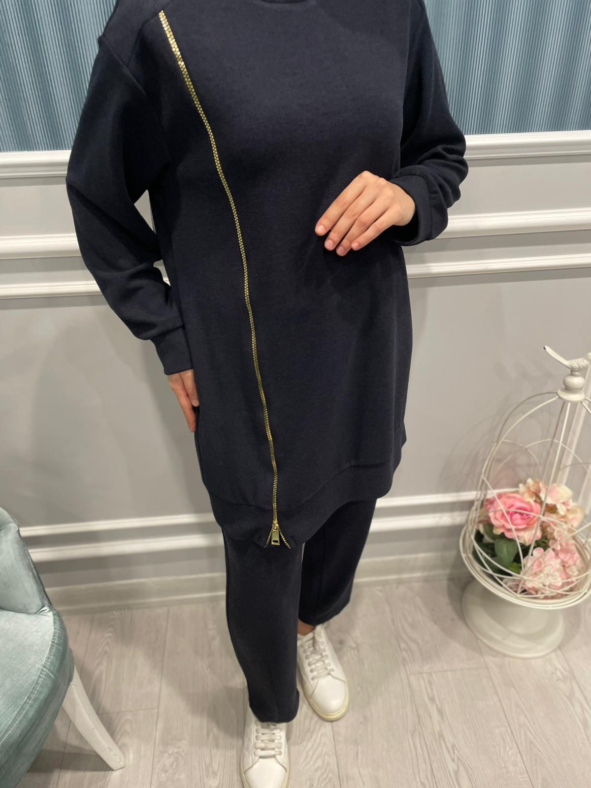 FERMUAR DETAYLI SWEATSHİRT