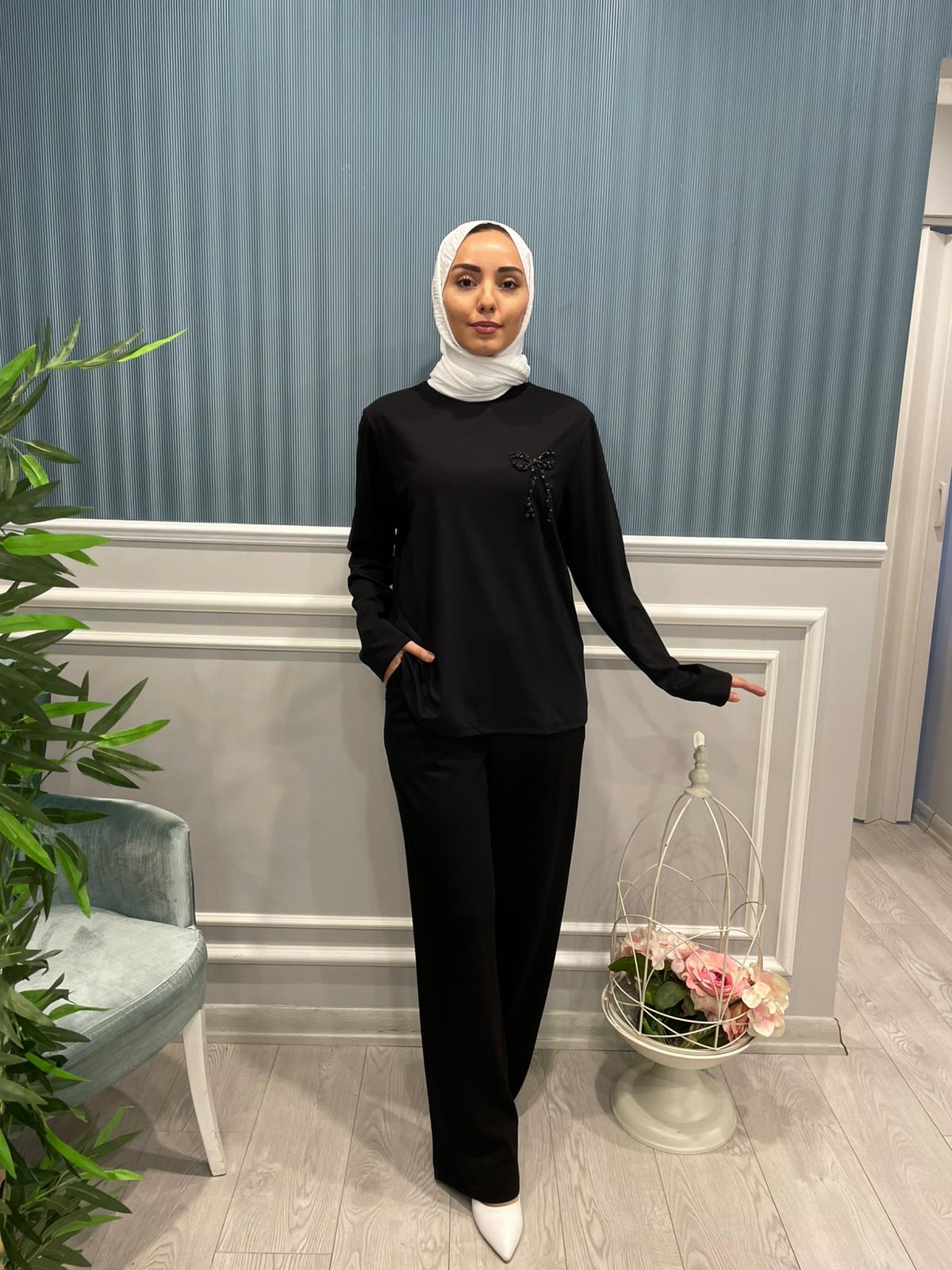 FİYONKLU TAŞLI BLUZ