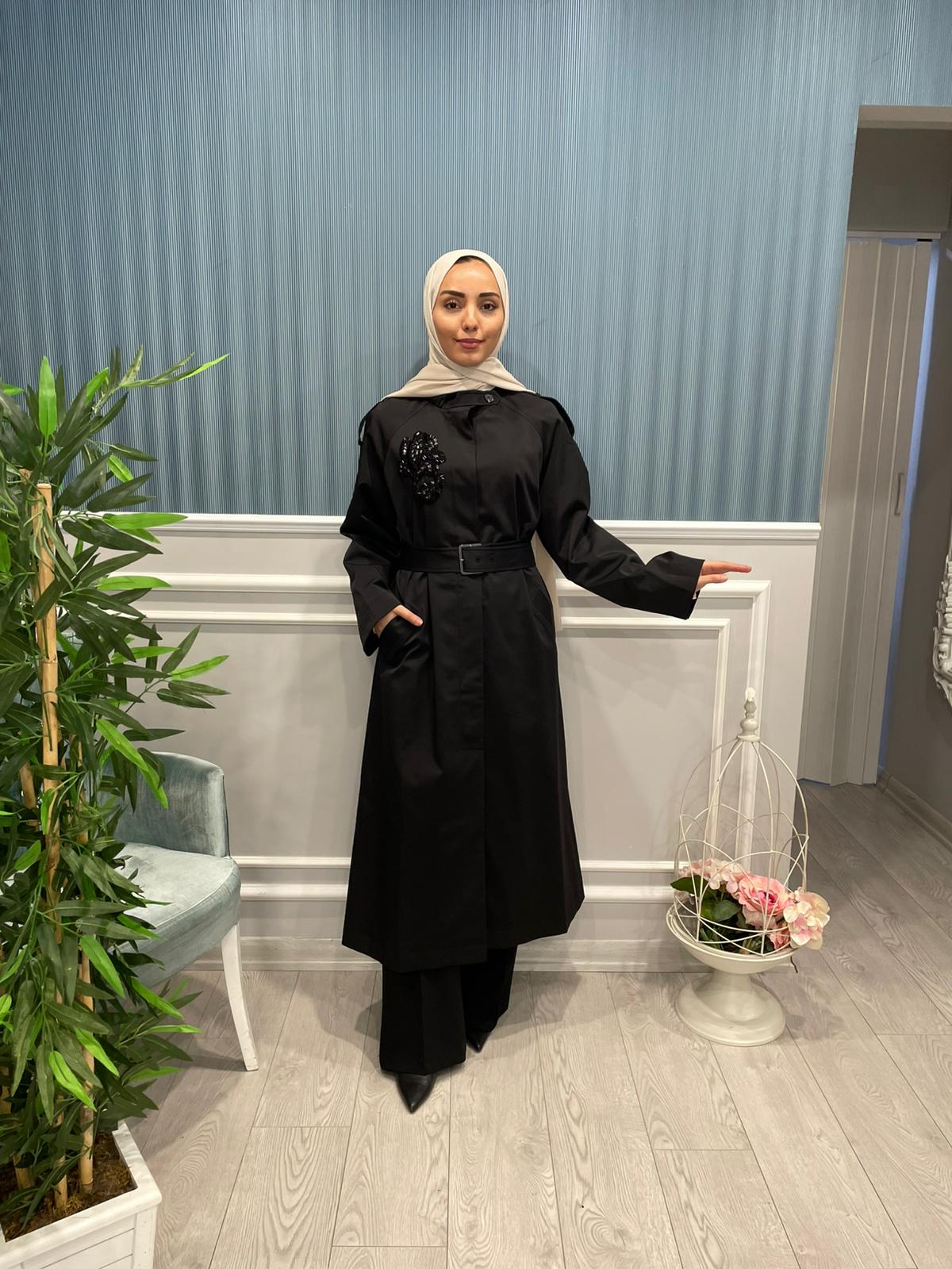 TAŞ DETAYLI KEMERLİ TRENÇKOT