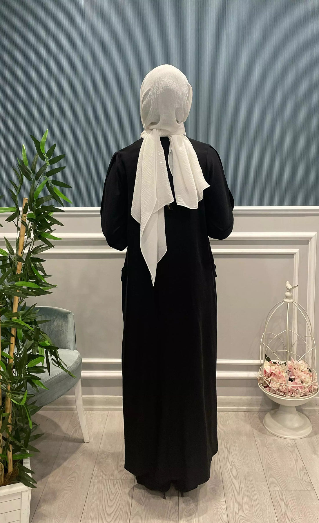 KOLU VE ÖN BEDENİ KAFES DETAYLI FERMUARLI PASİON FERACE