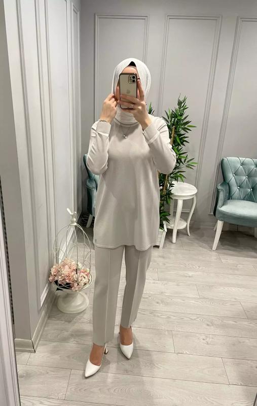 YAKASI%20KOLU%20ÇİZGİLİ%20GRİ%20BLUZ