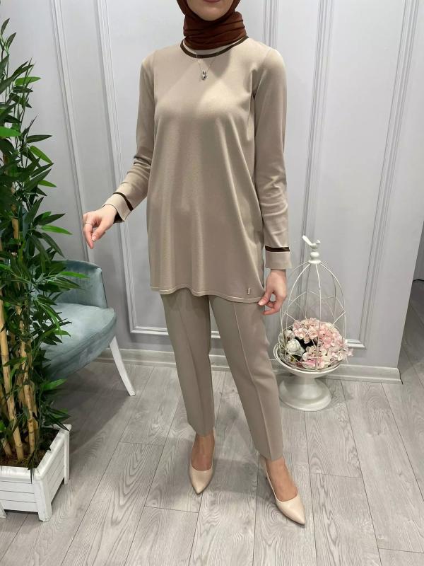 YAKASI%20KOLU%20ÇİZGİLİ%20BLUZ