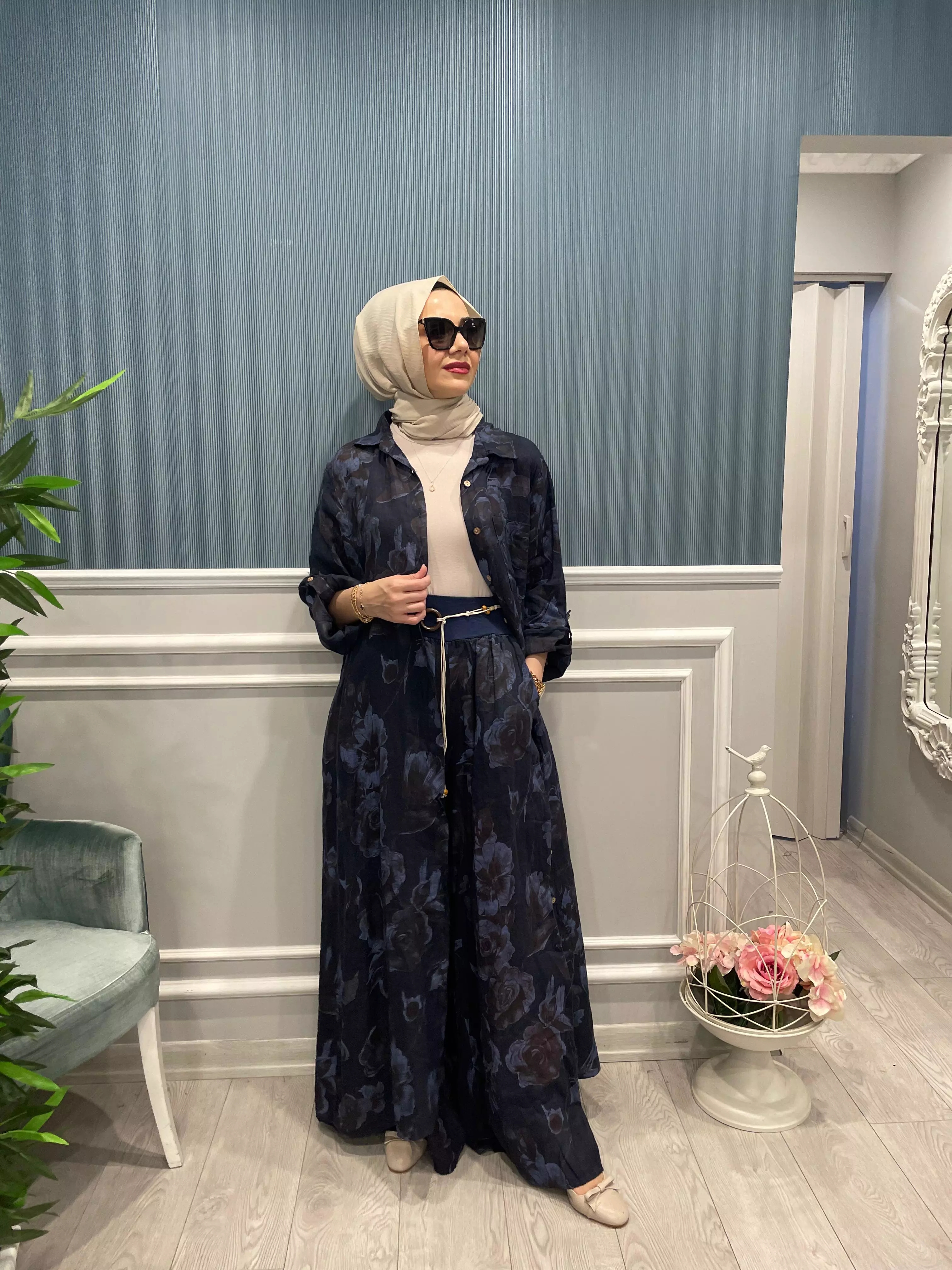ÇİÇEK%20DESENLİ%20GÖMLEK%20PANTOLON%20TAKIM