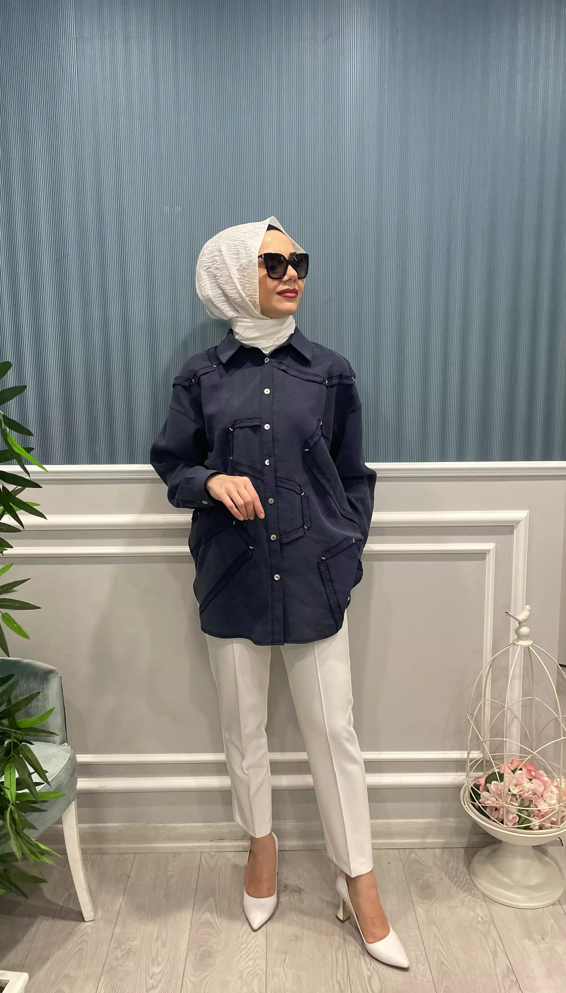 ÖNÜ%20İŞLEMELİ%20KUPRA%20GÖMLEK