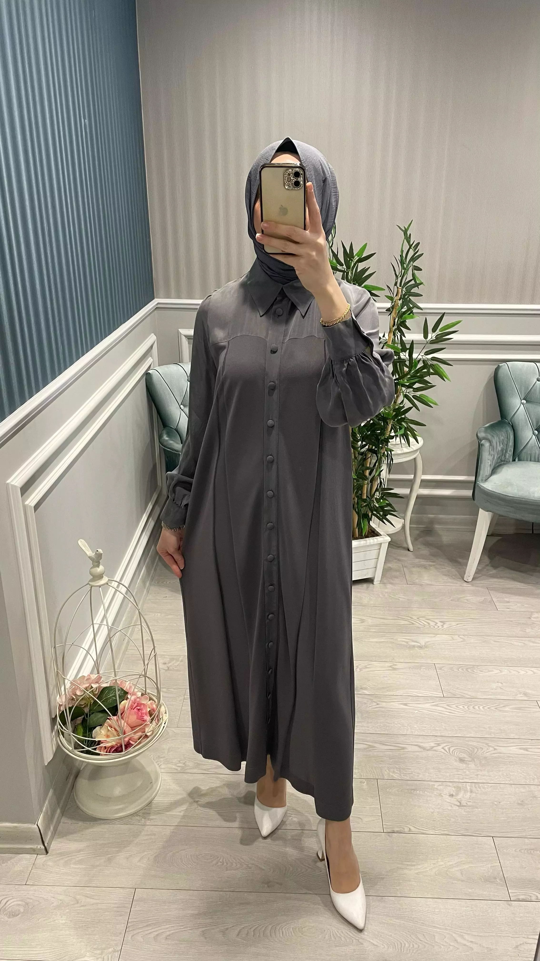 YAKASI%20VE%20KOLLARI%20KUPRA%20İPEK%20DETAYLI%20MERSERİZE%20ELBİSE