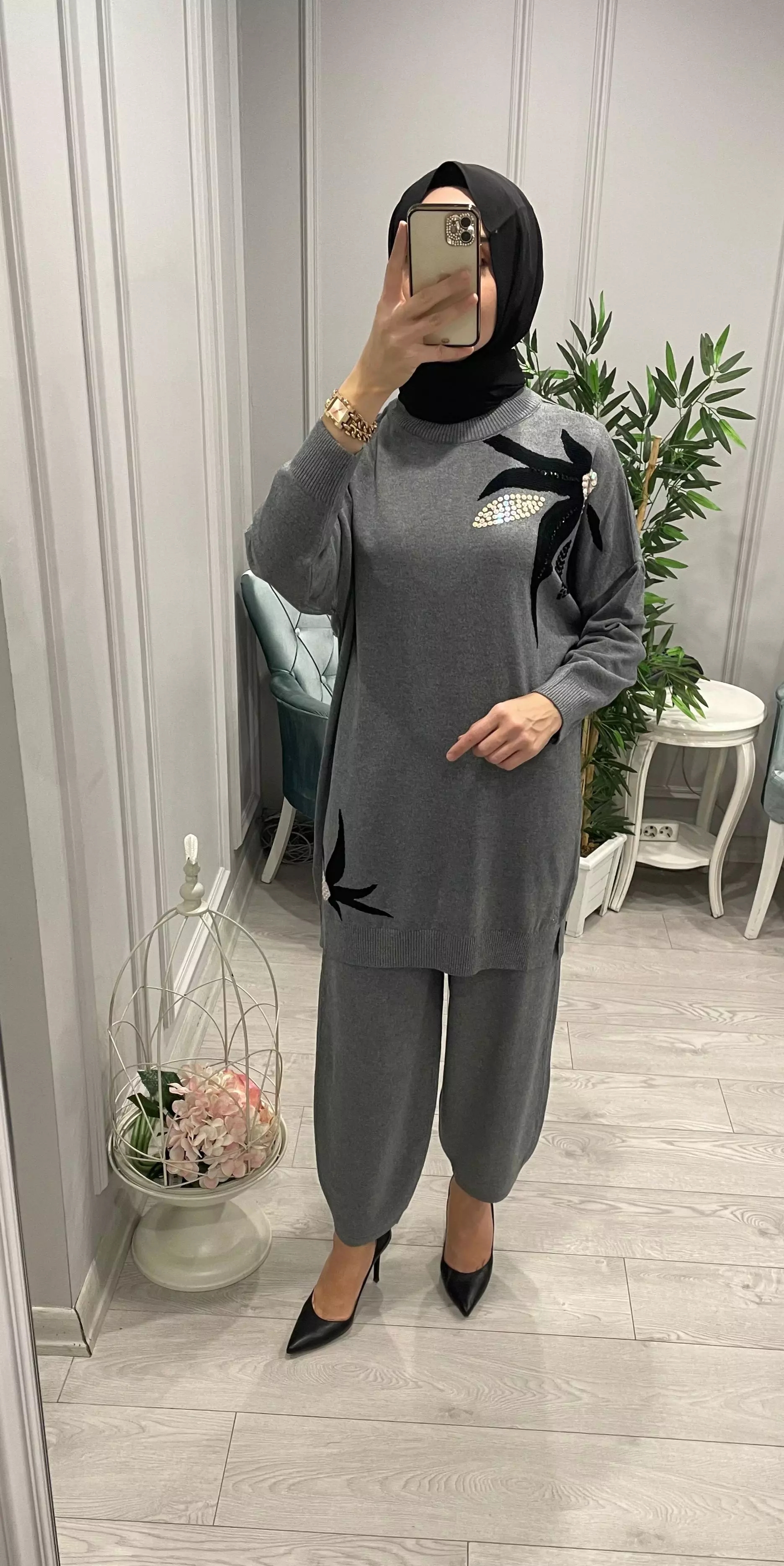 TRİKO%20ÇİÇEK%20MOTİFLİ%20BLUZ