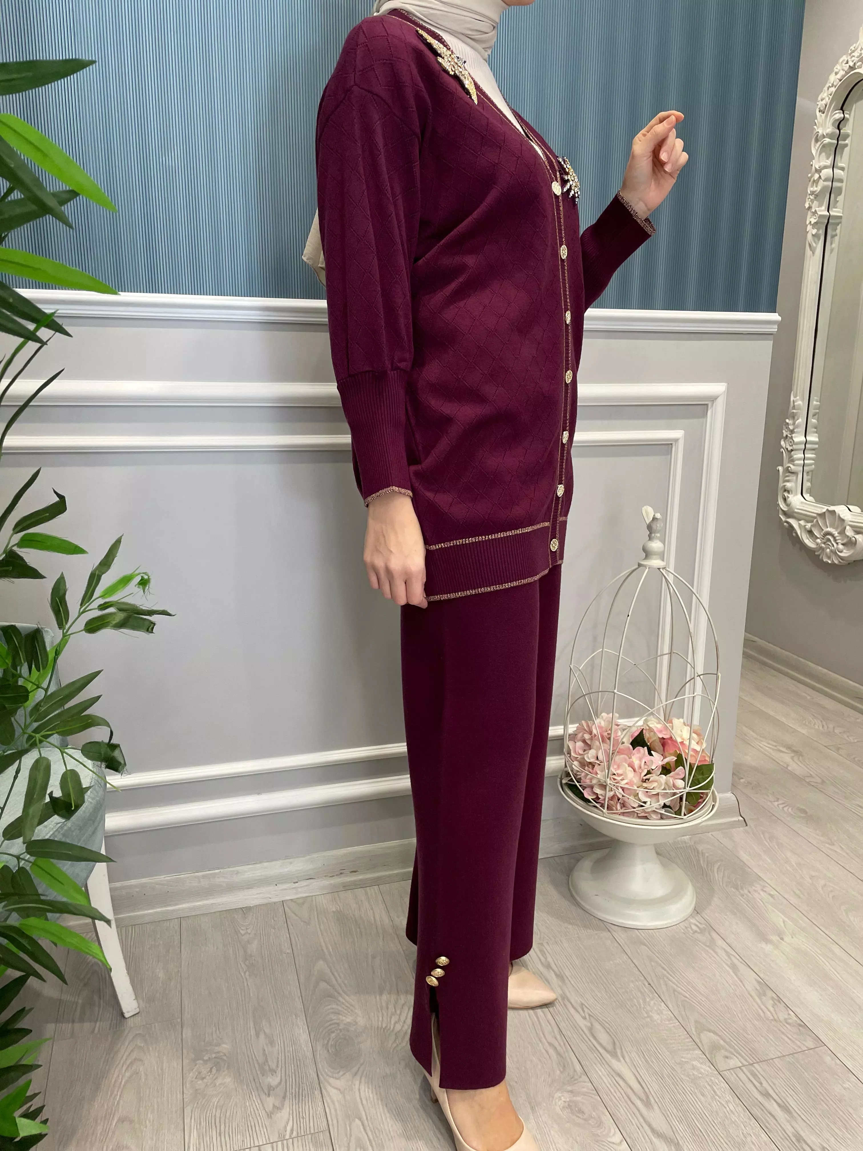 TAŞ%20İGNELİ%20TRİKO%20HIRKA