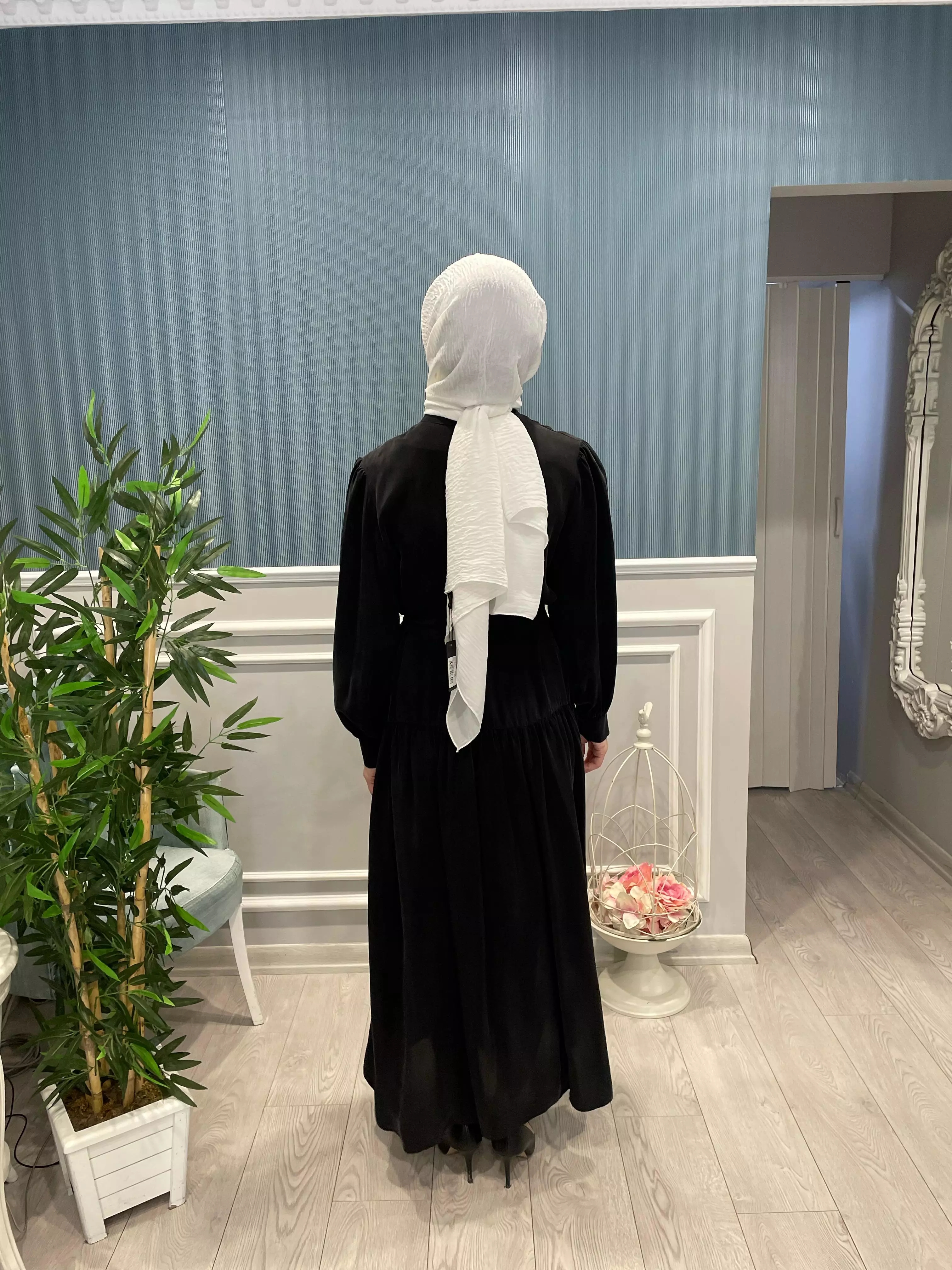 İÇİ%20ASTARLI%20BELİ%20SEYYAR%20KEMERLİ%20ÖNDEN%20DÜĞMELİ%20KUPRA%20İPEK%20ELBİSE