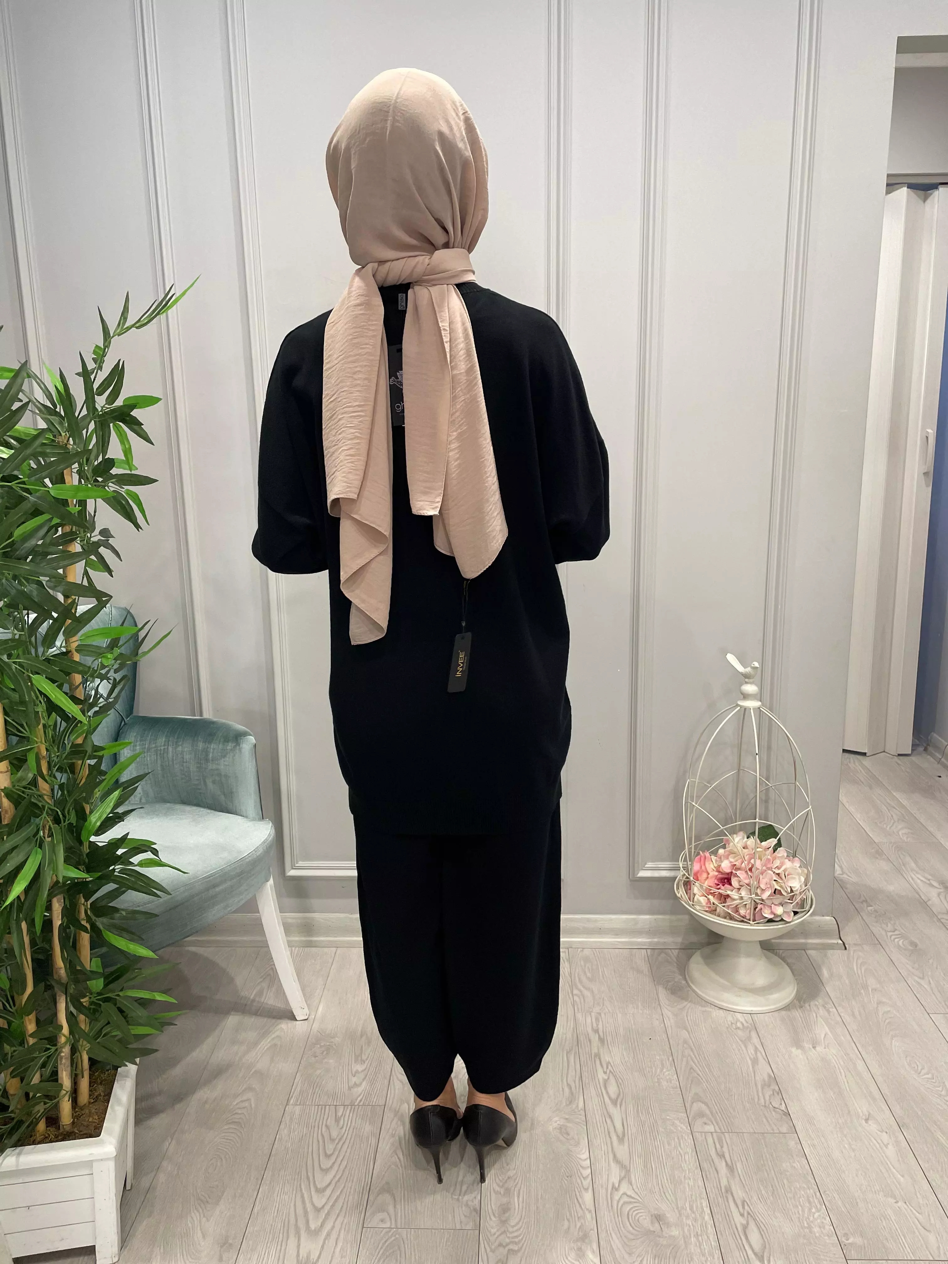 TRİKO%20ÇİÇEK%20MOTİFLİ%20BLUZ