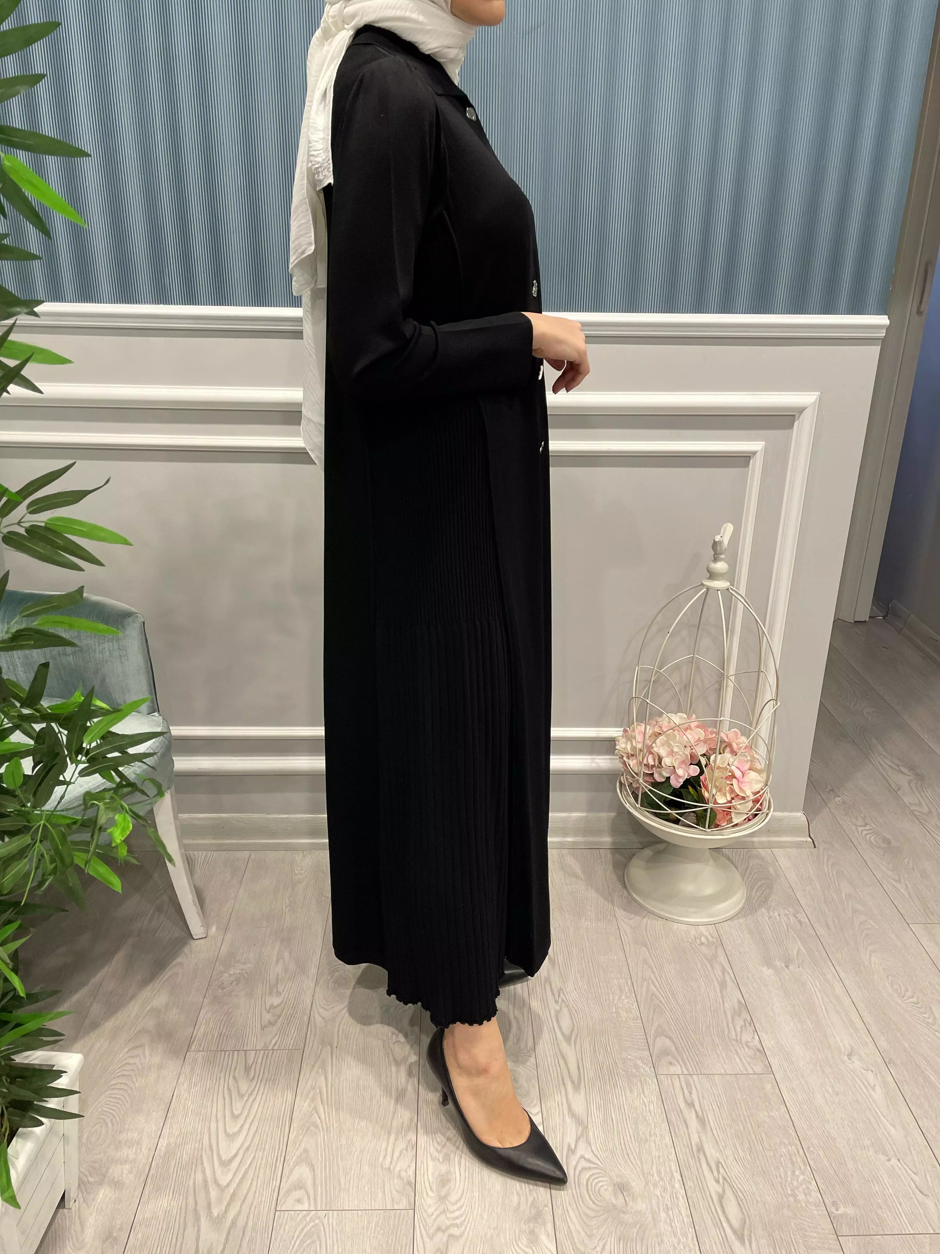 MERSERİZE%20ÖNDEN%20DÜĞMELİ%20YAKALI%20ELBİSE