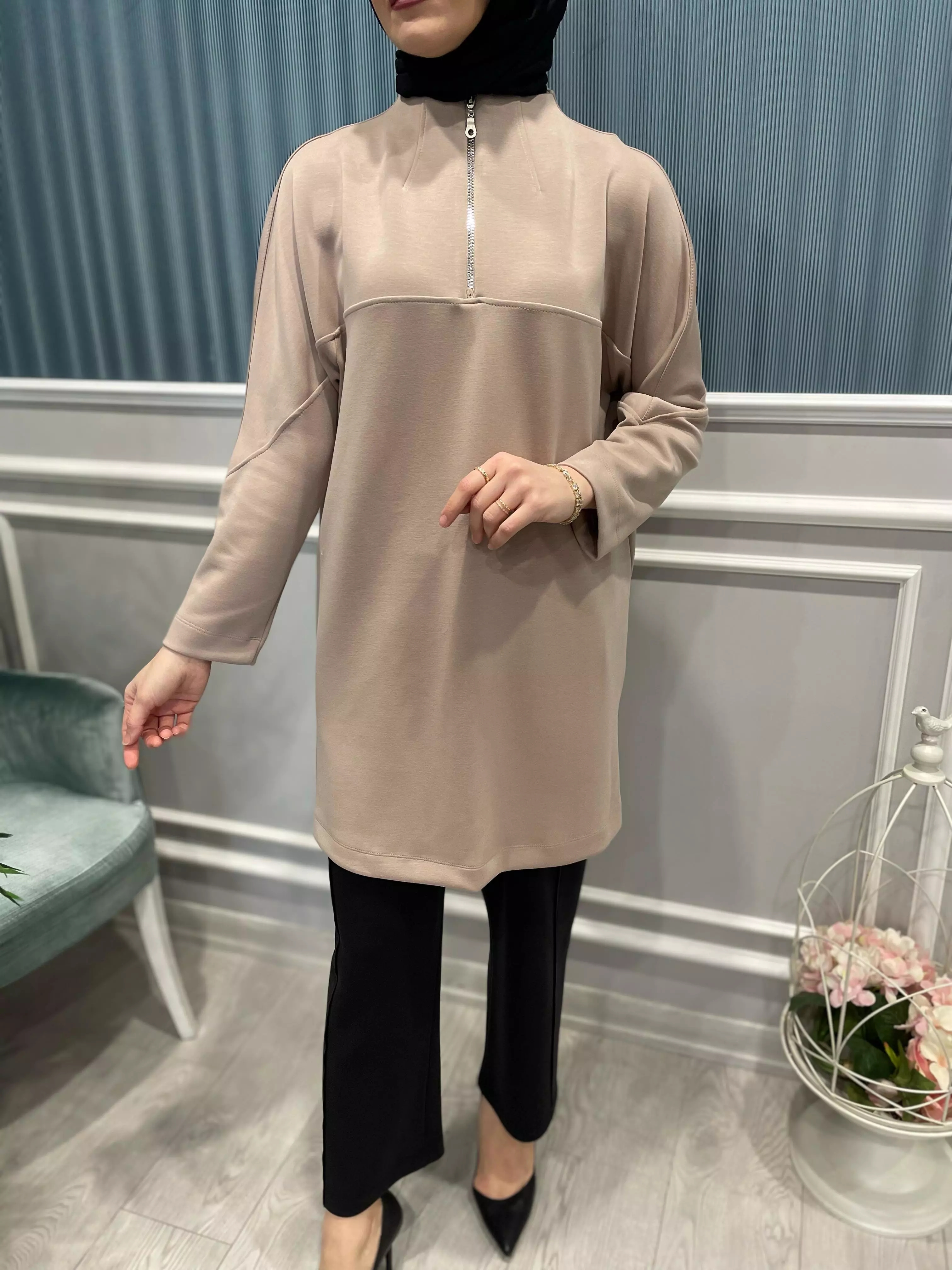 MODAL%20ÖNÜ%20FERMUARLI%20BLUZ