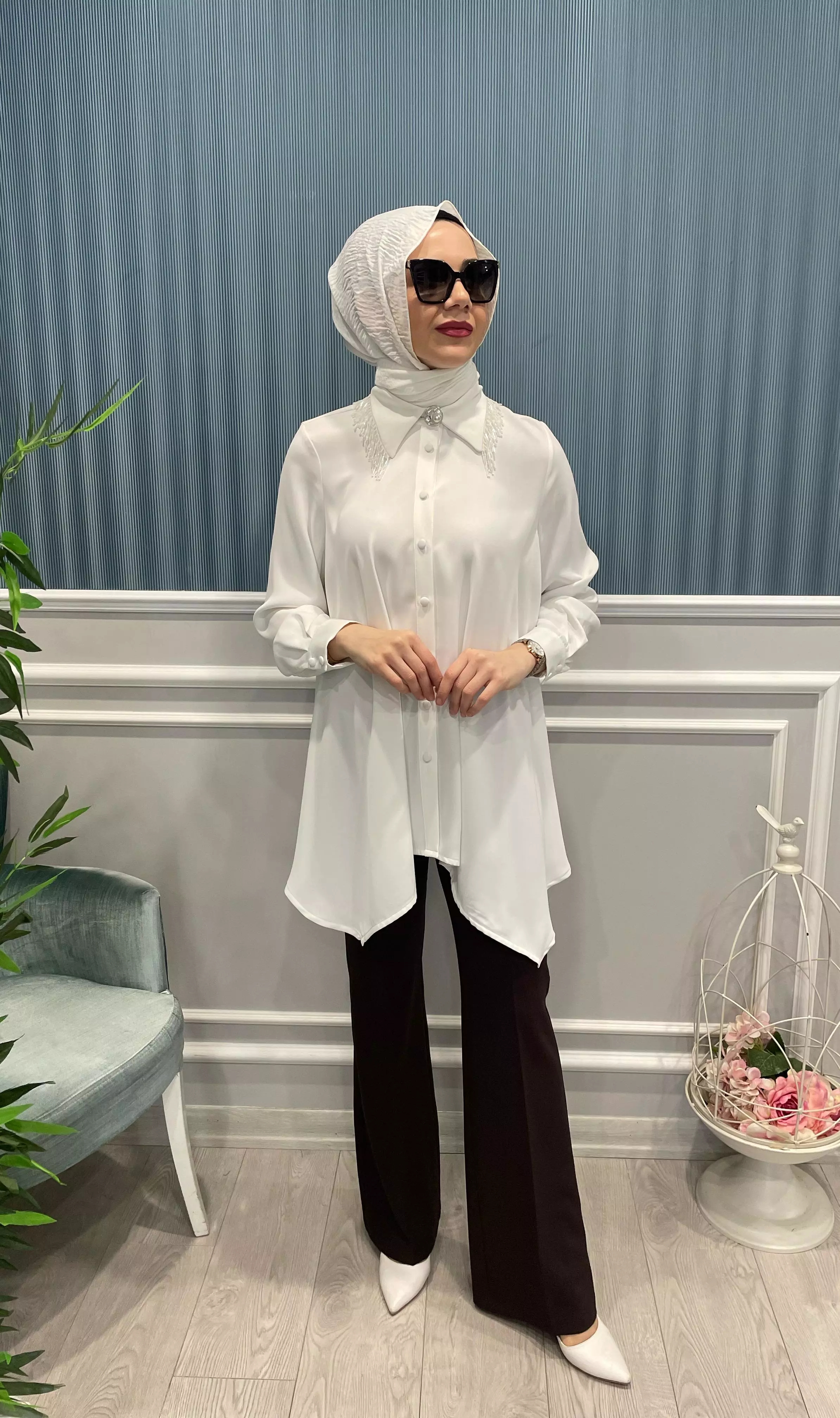 YAKASI%20BONCUK%20İŞLEMELİ%20BELİ%20BİYE%20KEMERLİ%20SOFT%20GÖMLEK