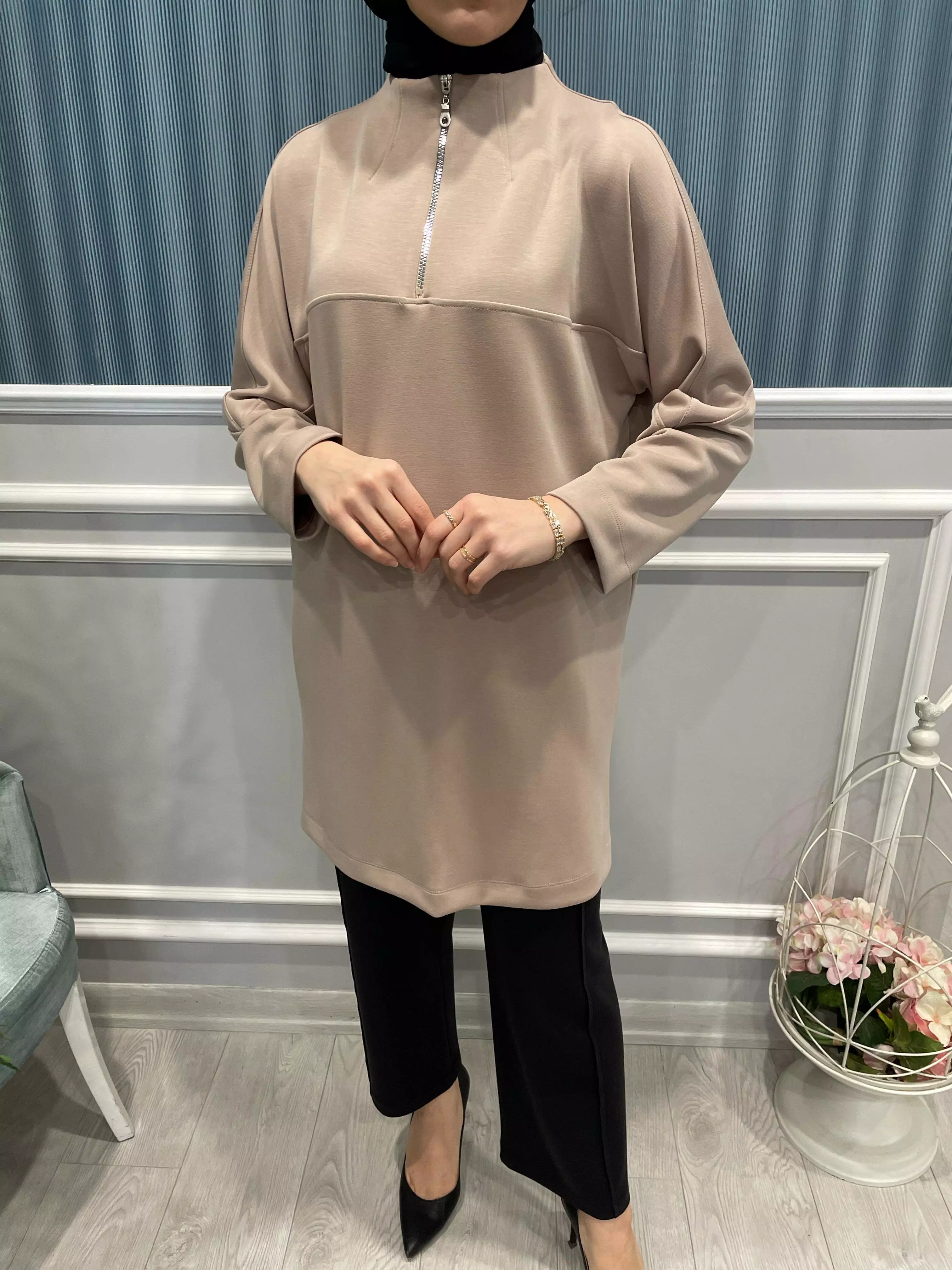 MODAL%20ÖNÜ%20FERMUARLI%20BLUZ