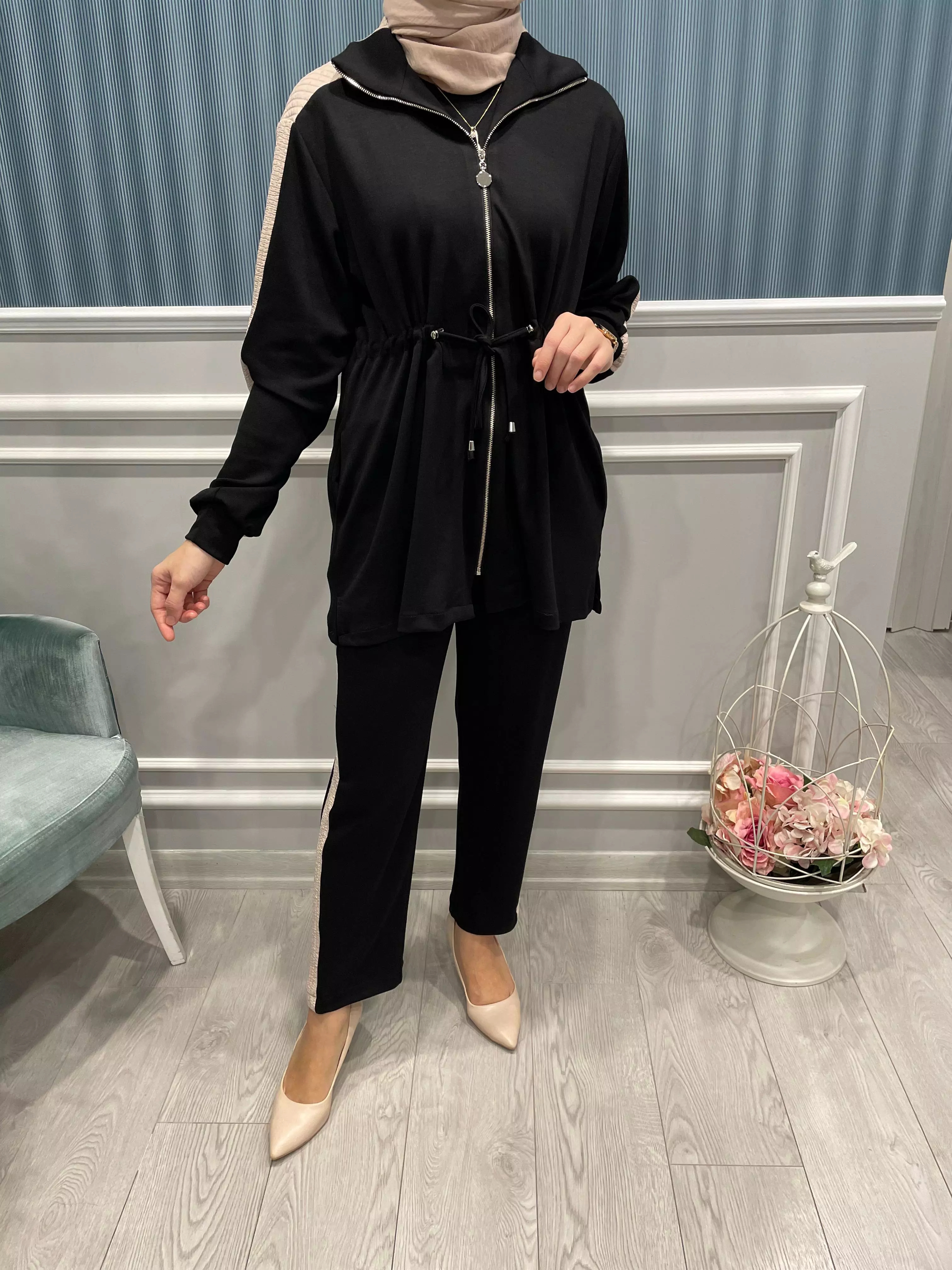 BELİ%20BÜZGÜLÜ%20ARKASI%20NAKIŞLI%20TAKIM