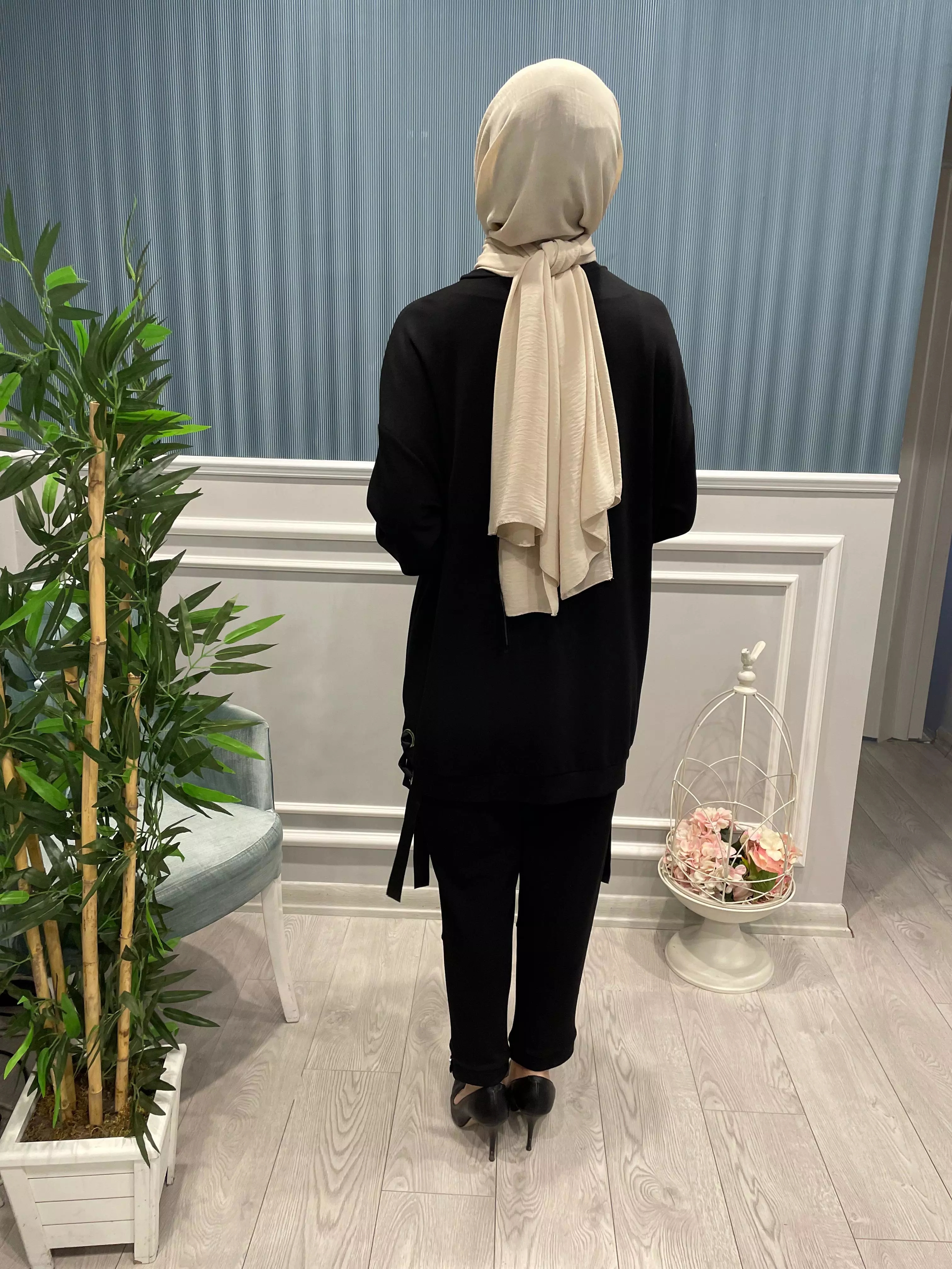 KUŞ%20GÖZÜ%20DETAYLI%20BLUZ