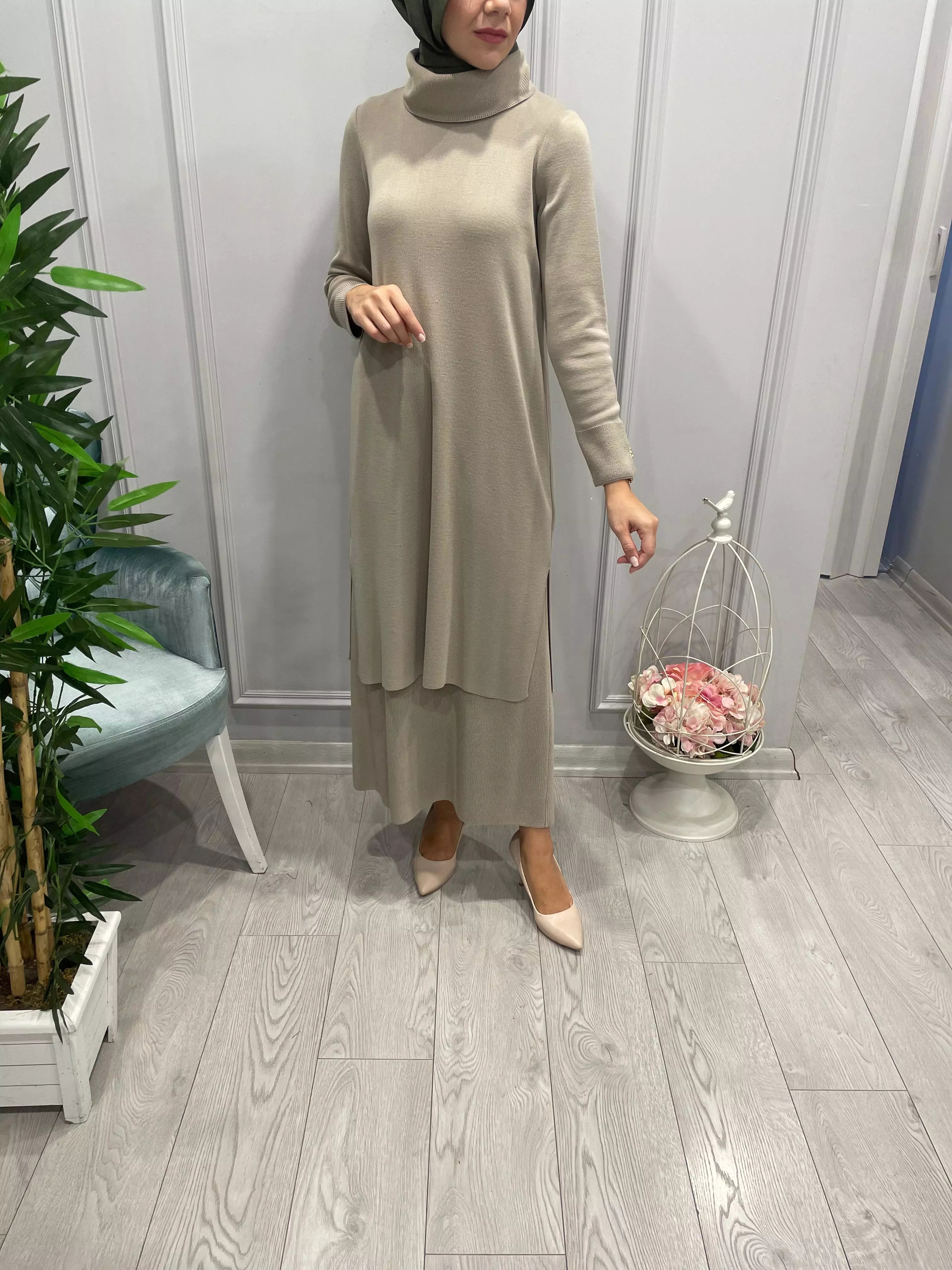 BOĞAZLI%20YAKA%20UZUN%20ELBİSE