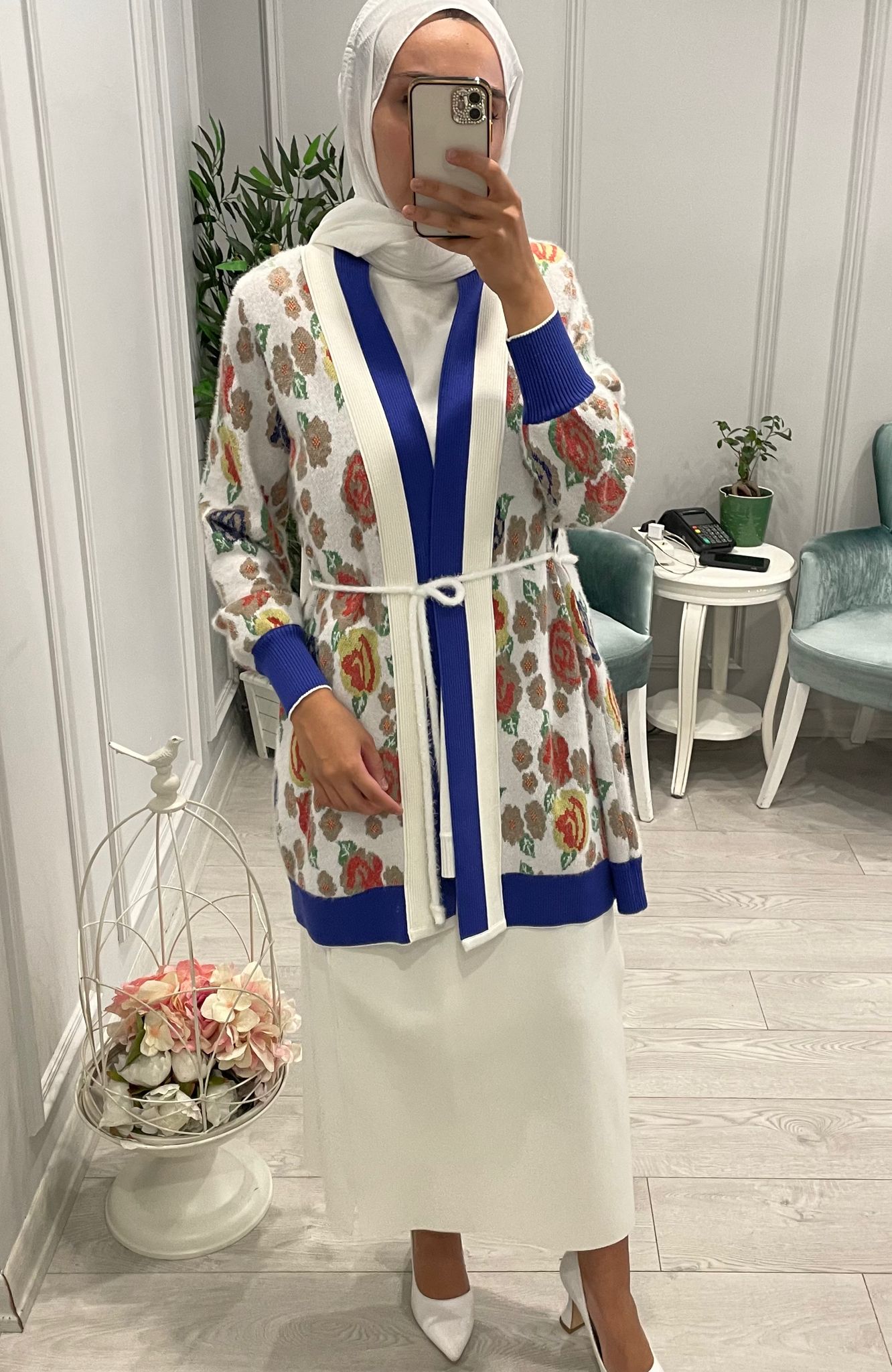 DESENLİ%20HIRKA%20BEYAZ