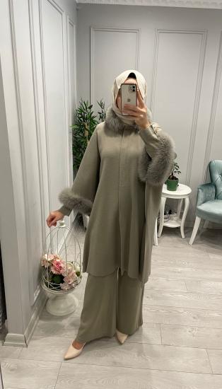 Missdalida Yakası Kolları Kürklü Panço